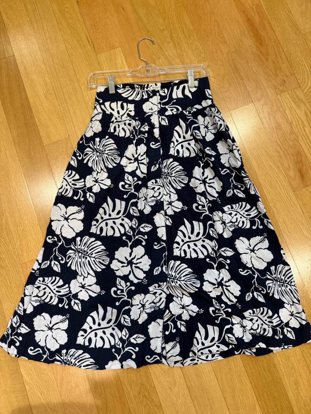 Roxy Navy and White button front Midi Skirt with Tropical Print